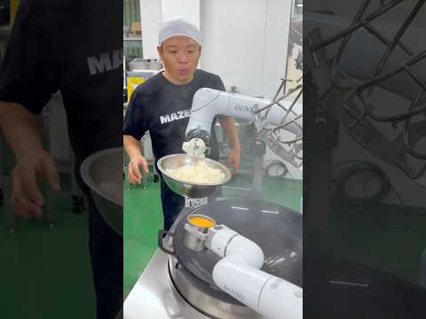 Fried rice master meets Fried rice robot 🤖🍳 thumbnail