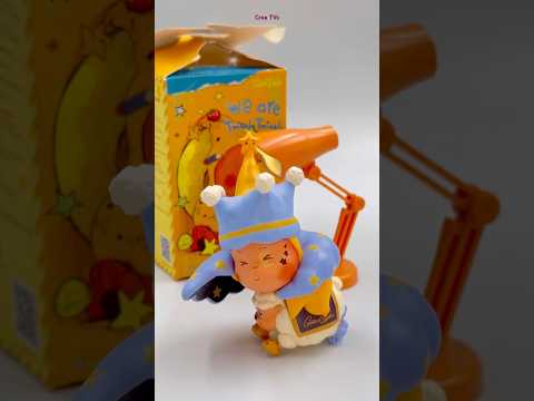 Unboxing POP MART Twinkle Twinkle The Gift From Star Series Figures Spoof Orange Luxo Lamp #shorts thumbnail