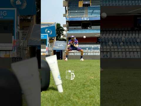 Ro-flexes on point! ? | #MumbaiIndians #OneFamily #TATAIPL #MIvRR thumbnail