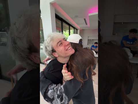 Me despido después de dos meses con mis amigos thumbnail