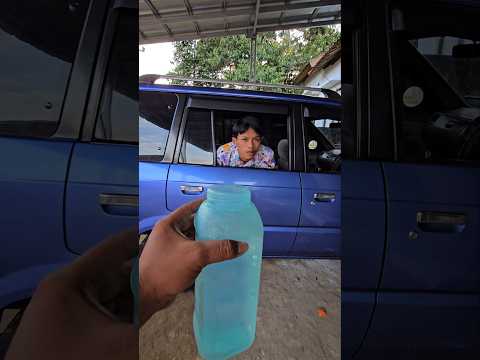 ngasih minuman ke patung temon yang di mobil #trendingshorts thumbnail