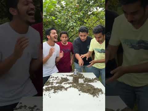 تحدي قطع الكيكة 😂 #shorts #challenge thumbnail