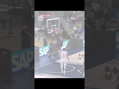 How did bro get up there 🤣 #basketball thumbnail