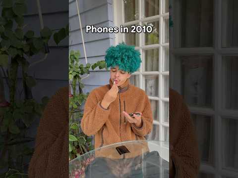 PHONES BATTERY IN 2000 vs 2050 🔋 thumbnail