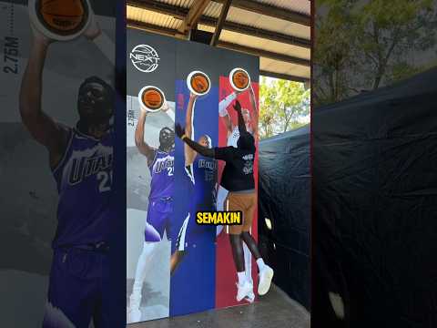 Dia Mencoba Tes Tinggi Badan Pemain NBA❗⛹🏼🤯 #shorts thumbnail