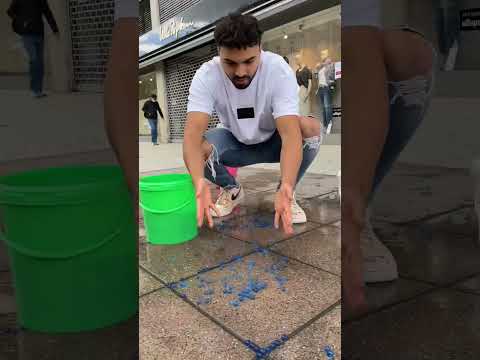 The balls are called “aqualinos” or “orbeez”? thumbnail