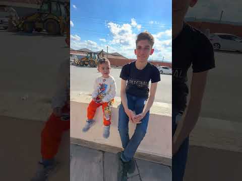 Mahalleye gelen yeni kıza herkes aşık oldu thumbnail