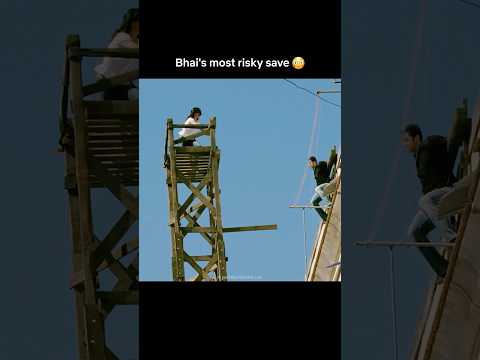 #SalmanKhan SAVES #KatrinaKaif By RISKING HER LIFE?! 😳 #EkThaTiger #SpyThriller thumbnail
