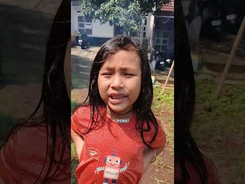 Siapa Yg Prnah Bakar Kaki Sapi Bersihin Bulunya? Dedek Kaget Cara Papa Teman Ara Bersihin Bulu Kaki🐄 thumbnail
