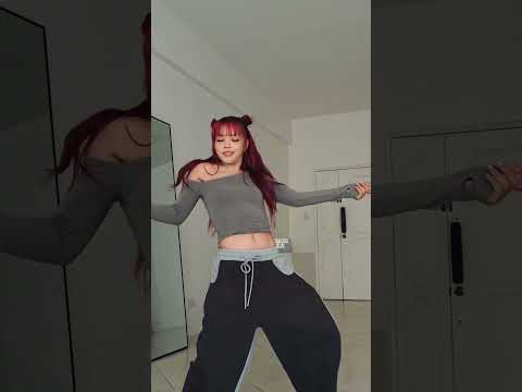 "She did it again" dance tred | dc: JM YRREVERRE #trend #shorts thumbnail