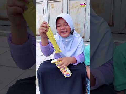 PILIH PILIH PERMEN LOLIPOP MUSIK☺️😁 #comedy #hiburansegar #funny #shorts #humor thumbnail