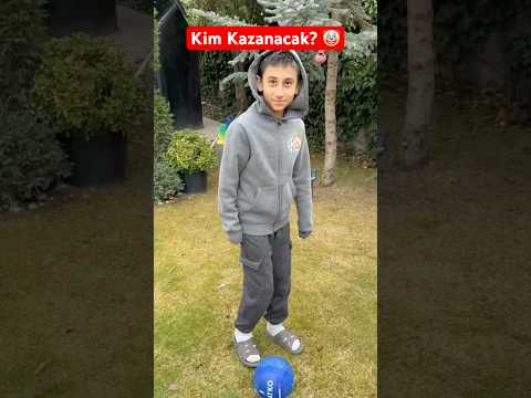 Topu beyaz çizgide kim durduracak 🔥🤡 #challenge #shorts thumbnail