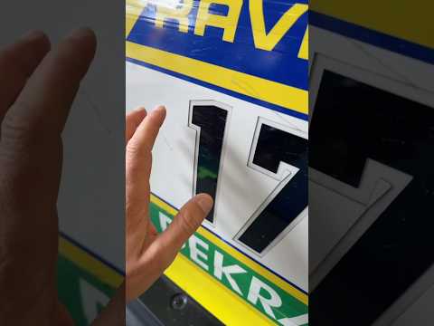 Pourquoi y’a une grosse bulle sur mon numéro des 24h du Nürburgring? 😳🚗 #automobile #porsche #gt3 thumbnail
