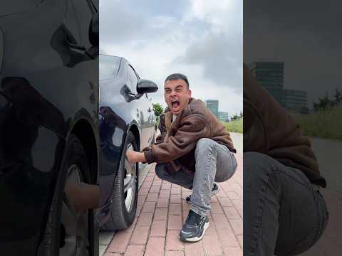Elim Arabanın Jantına Sıkıştı #shorts thumbnail