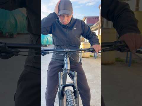ПРОБЛЕМЫ С НОВЫМ ВЕЛОСИПЕДОМ 😳 #shorts thumbnail