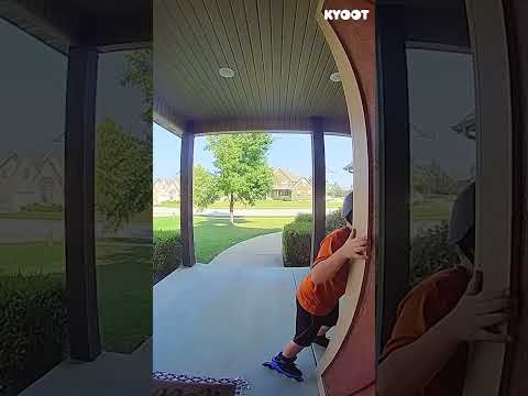 Watch till the end for a hilarious fail! ? #doorbellcam #CCTV #fail #funny #shorts thumbnail