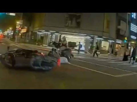 【車禍影片】對ㄝ這裡好像要待轉（2026.06.01 臺北市中山區民權西路 thumbnail