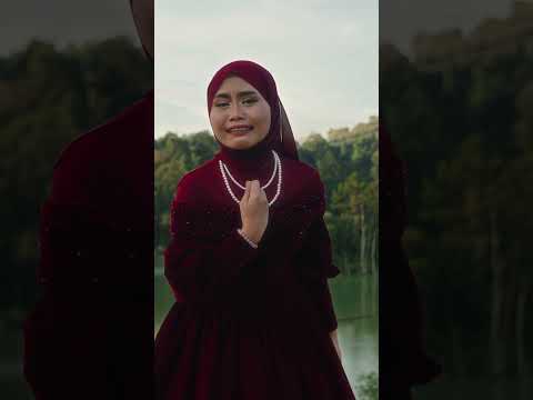 Penyanyi muda yang mempunyai high pitch Ain Syakirah lagu baru  #RemukHati pasti memikat hati anda ! thumbnail
