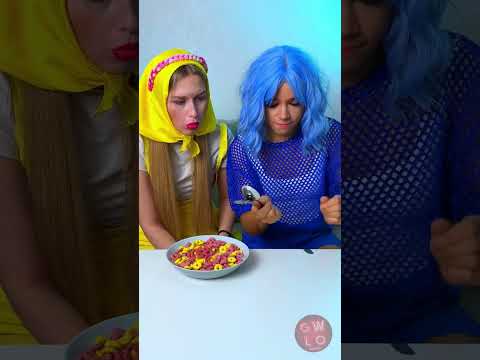 تحويل ملعقة إلى شوكة: حيل أكل مذهلة! 🍴✨ thumbnail