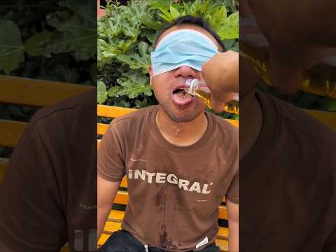 🤤 पीने गया Cold ड्रिंक... पीला दिया मू*😳!#shorts #botnetwork #youtubeshorts #comedy #funnyvideos thumbnail