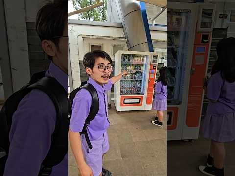 ade kk beli minuman di mesin #trandingshorts thumbnail