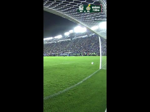 MINI RESUMEN: Pumas sale vivo de la ida #shorts thumbnail