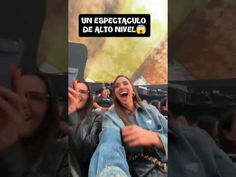 ¡Un show verdaderamente sorprendente! ??✨ #RockEnVivo #MagiaEnElEscenario #ShowInolvidable thumbnail