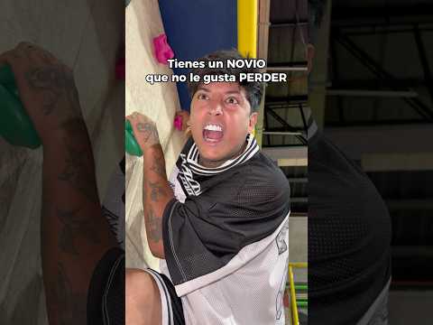 Cuando a tu novio no le gusta perder thumbnail