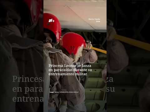 Princesa Leonor salta en paracaídas en su entrenamiento militar thumbnail