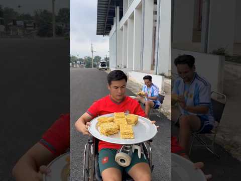 Ronaldo shared his noodles with Messi #ronaldo thumbnail