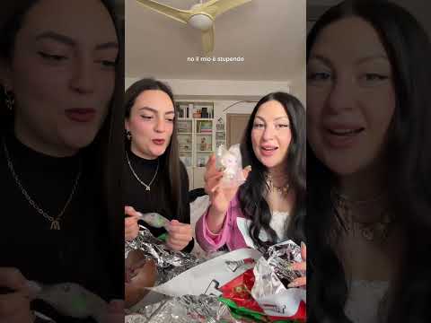 IO E MIA SORELLA CI SCAMBIAMO LE UOVA thumbnail