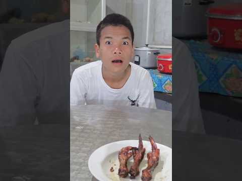 เด็กฉลาดทำอาหารแกล้งพ่อ thumbnail