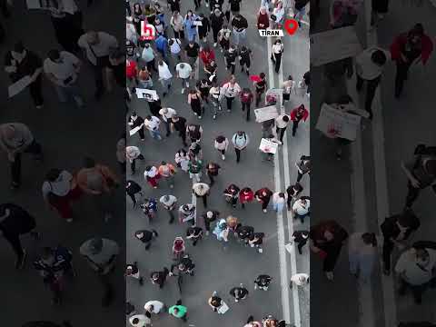 Arnavutluk’ta turizm projesine tepki! Gösteriler büyüyerek devam ediyor! #shorts thumbnail
