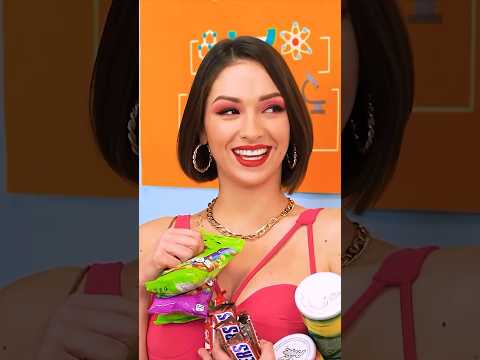 Rich VS Poor girl at school #funny #fun #food thumbnail