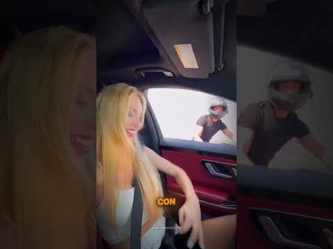 motociclista impresionó a una chica y pasó esto #shorts thumbnail
