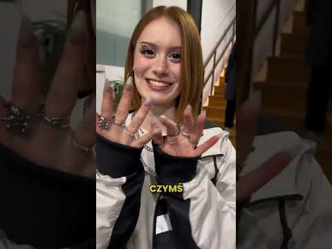 Dziewczyna Podarowała Mu Jedyny W Swoim Rodzaju Pierścionek ?❤️ thumbnail