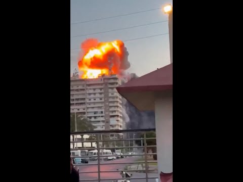 ISRAEL bombardea Beirut y causa decenas de MUERTOS al sur de LÍBANO #shorts thumbnail