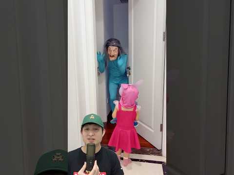 ADIK KENA PRANK HANTU DI DALAM KAMAR‼️? @PresentHunt #remix #dubbing #trending thumbnail