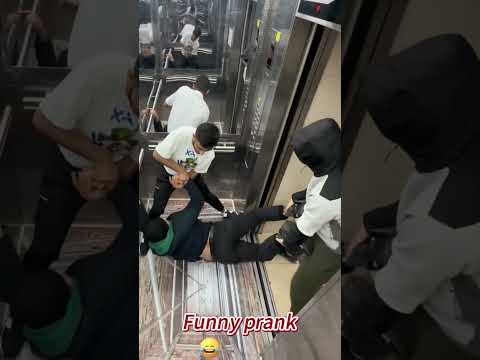Funny prank😂#funny#prank#funnyprank#funnyvideos#funny thumbnail
