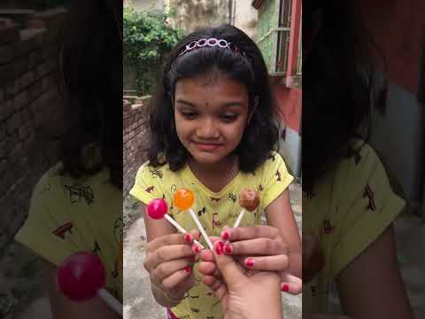 Kritika sabki help karta hai ?❤️#kritikachannel#Shorts video thumbnail