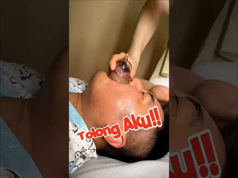 Hari pertama jadi tukang pijat malah bikin ngakak🤣 #shortviral thumbnail