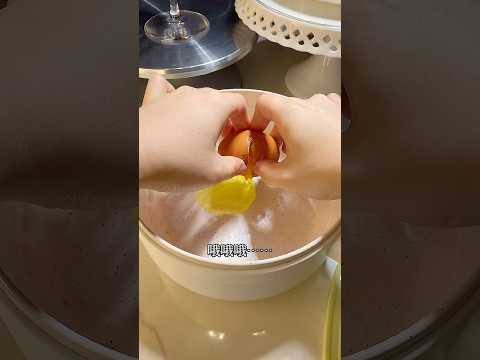 听说用大蒜画圈就能煎出完美鸡蛋⁉️ #神奇 #鸡蛋 #万万没想到 thumbnail