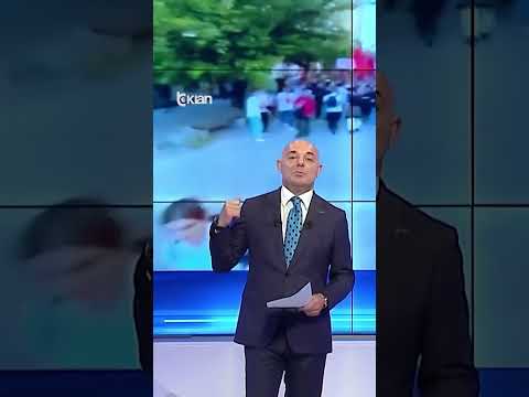 Protestë e studentëve shqiptarë në Tiranë për të drejtën e provimeve në gjuhën shqipe... thumbnail