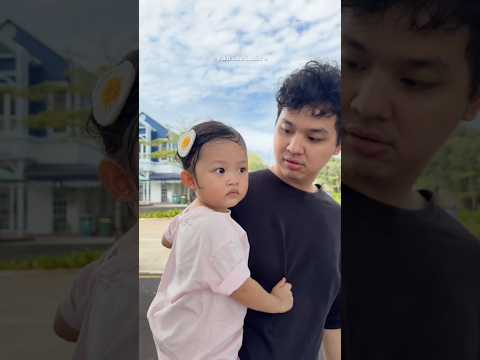 OH TELUR TUH DI MAKAN YAA? 🍳 #piuwfamily #funny #skit #familyvlog #familyvlog #familychannel thumbnail