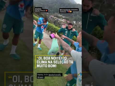 OI, BOA NOITE! 🤣🇧🇷 O CLIMA NA SELEÇÃO TÁ ABSURDO! #shorts thumbnail