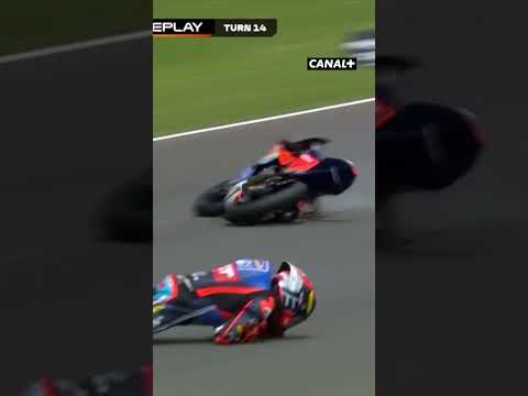 Quelle CHUTE 😱 #MotoGP thumbnail