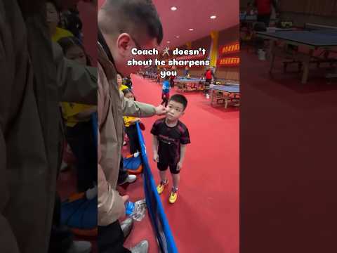 لن تصدق ماذا فعل هذا الطالب بعد صراخ المدرب thumbnail