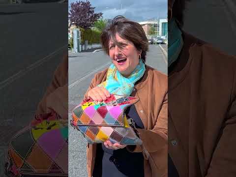 Dovrebbero darci una medaglia - iBarbari #shorts thumbnail