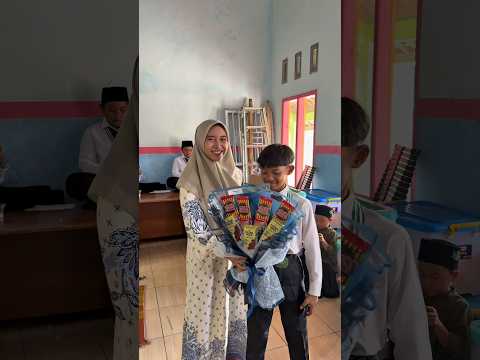abis perpisahan si Fahmi malah jatuh dari motor #shorts #minivlog #comedy #bocilwargads #maspreman thumbnail