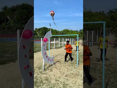 Multiple football ballon pop race ! thumbnail